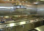 Restaurant kitchen design for pub